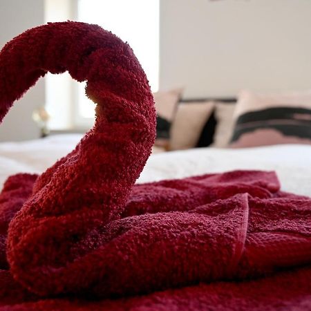אוגסבורג Gemuetliches Appartement Mit Netflix, Nespresso Und Boxspringbett מראה חיצוני תמונה