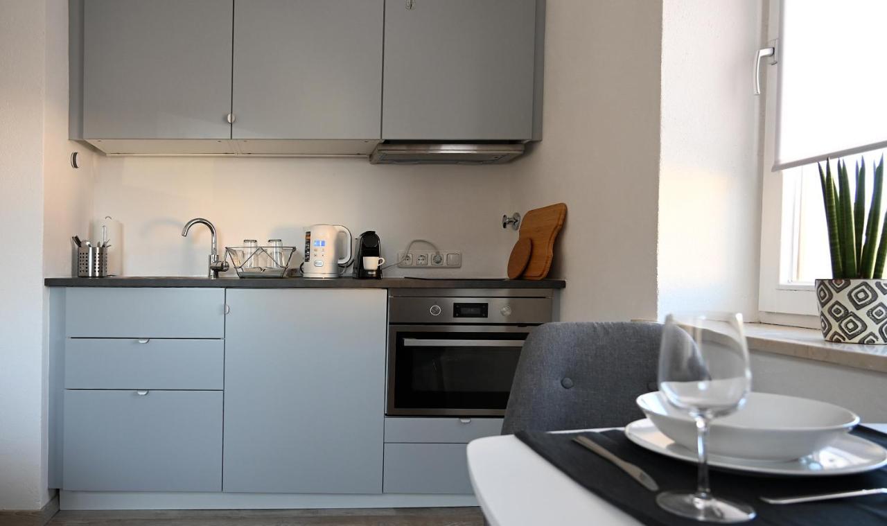 אוגסבורג Gemuetliches Appartement Mit Netflix, Nespresso Und Boxspringbett מראה חיצוני תמונה